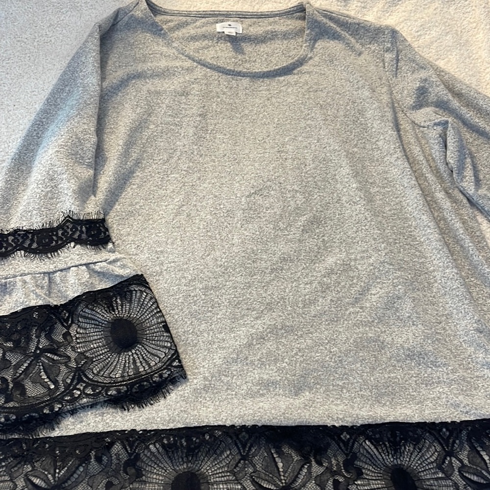 Women’s Dress Barn top